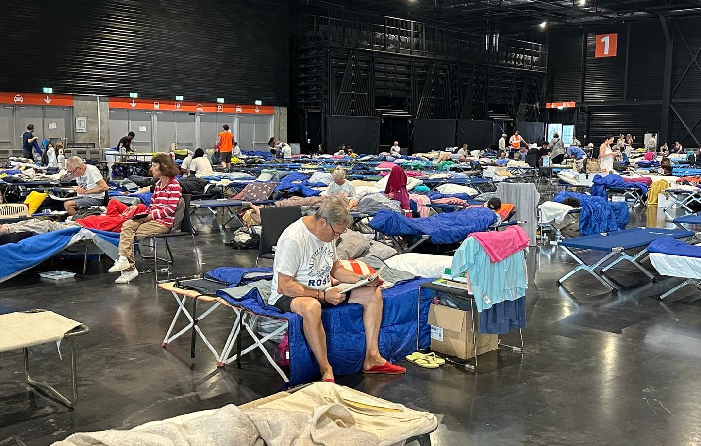 “La organización es excepcional pero no puedo más”… En Burdeos con los refugiados del fuego “La organización es excepcional pero no puedo más”… En Burdeos con los refugiados del fuego